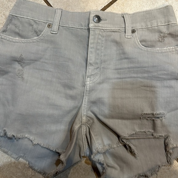 Aerie Daydream Gray Destroyed Pull On Denim Shorts XS - Picture 4 of 6